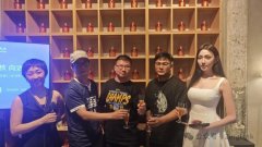 好比从Steam延长至影院（互动片子扫码选结局）、